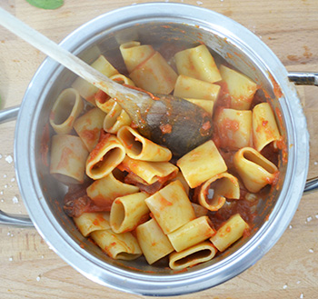 pasta con sugo